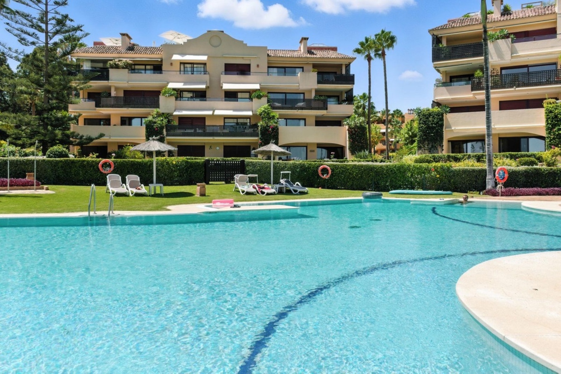 Wiederverkauf - apartment - Estepona - Costalita