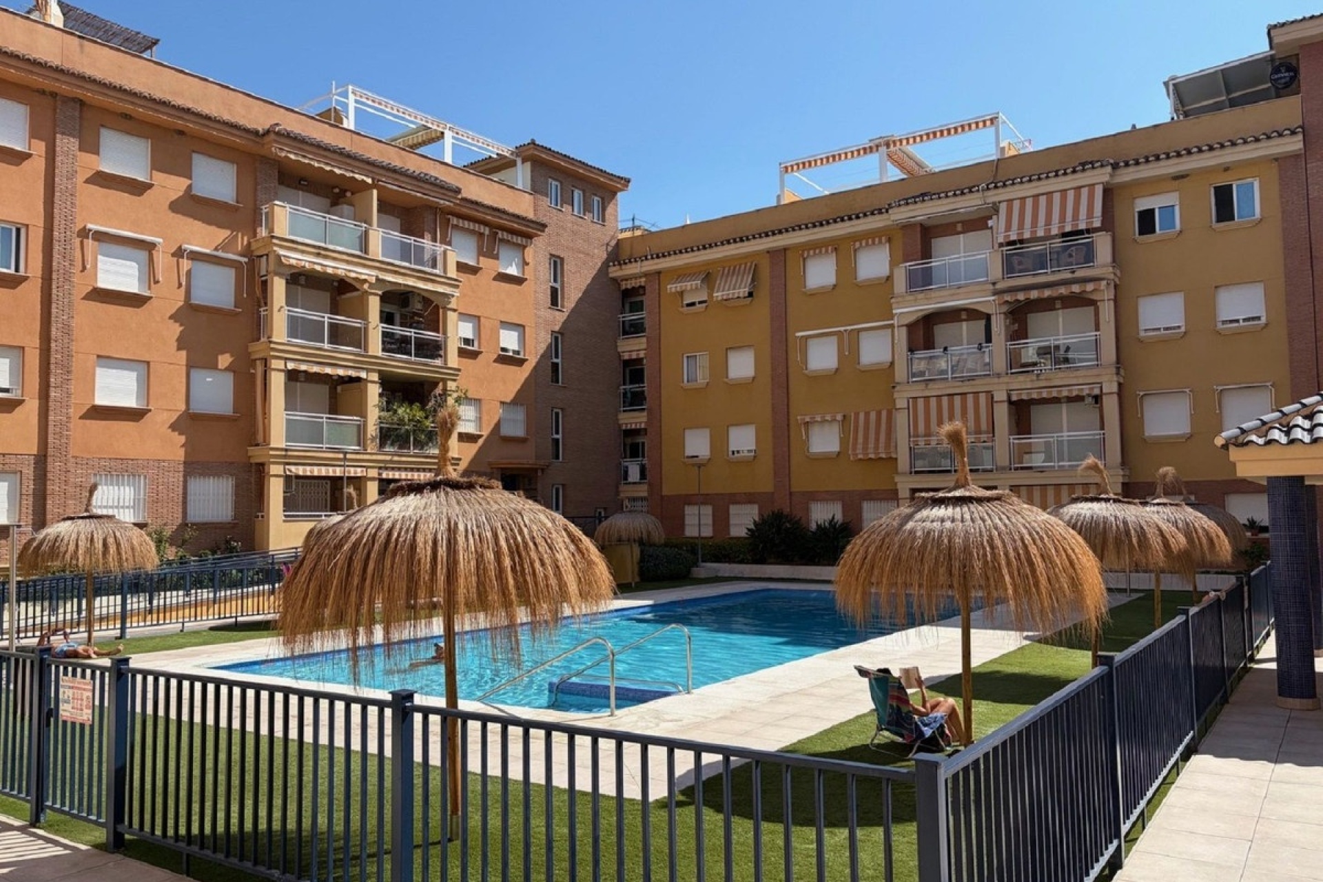 Wiederverkauf - apartment - Estepona - El Morche