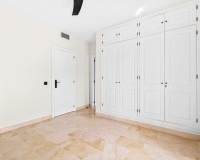 Wiederverkauf - apartment - Estepona - El Presidente