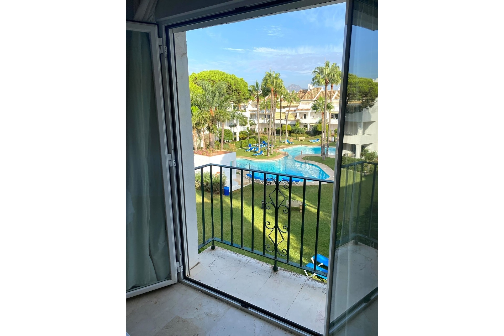 Wiederverkauf - apartment - Estepona - El Presidente