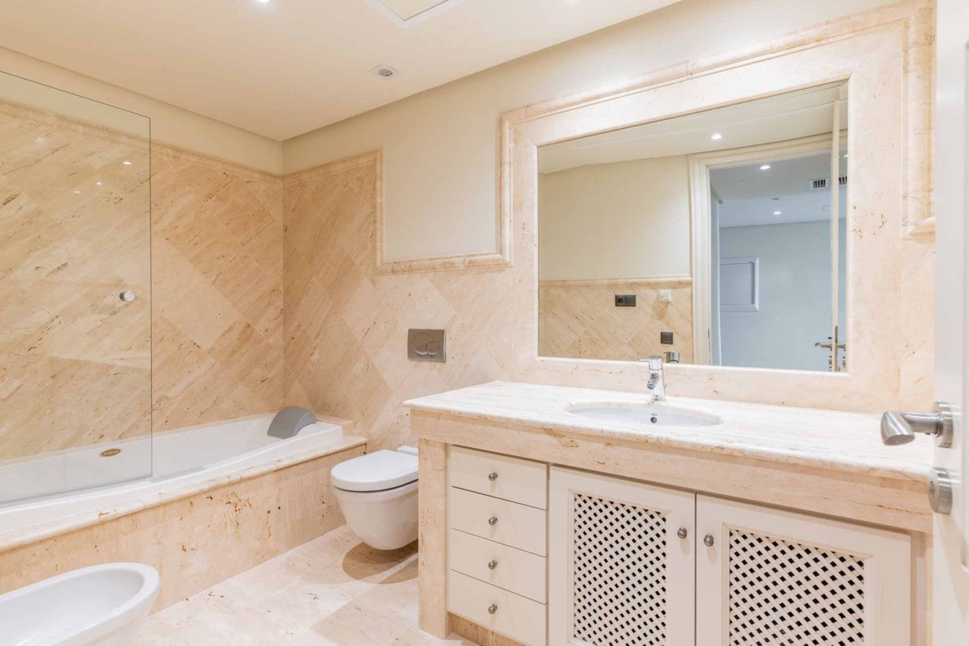 Wiederverkauf - apartment - Estepona - Estepona Centro