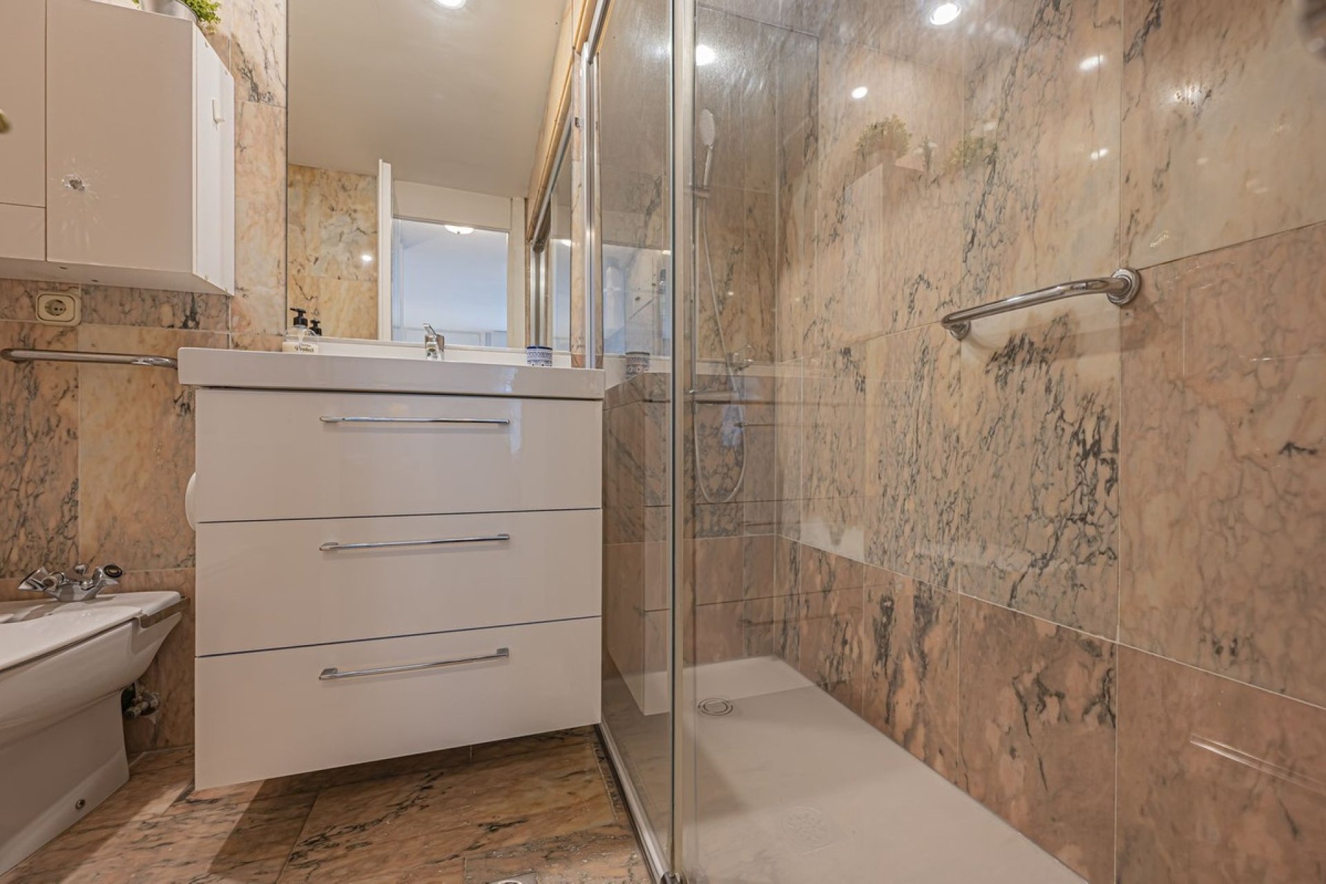 Wiederverkauf - apartment - Estepona - Estepona Centro
