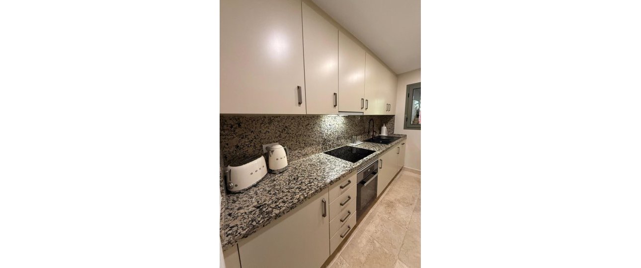 Wiederverkauf - apartment - Estepona - Estepona Centro