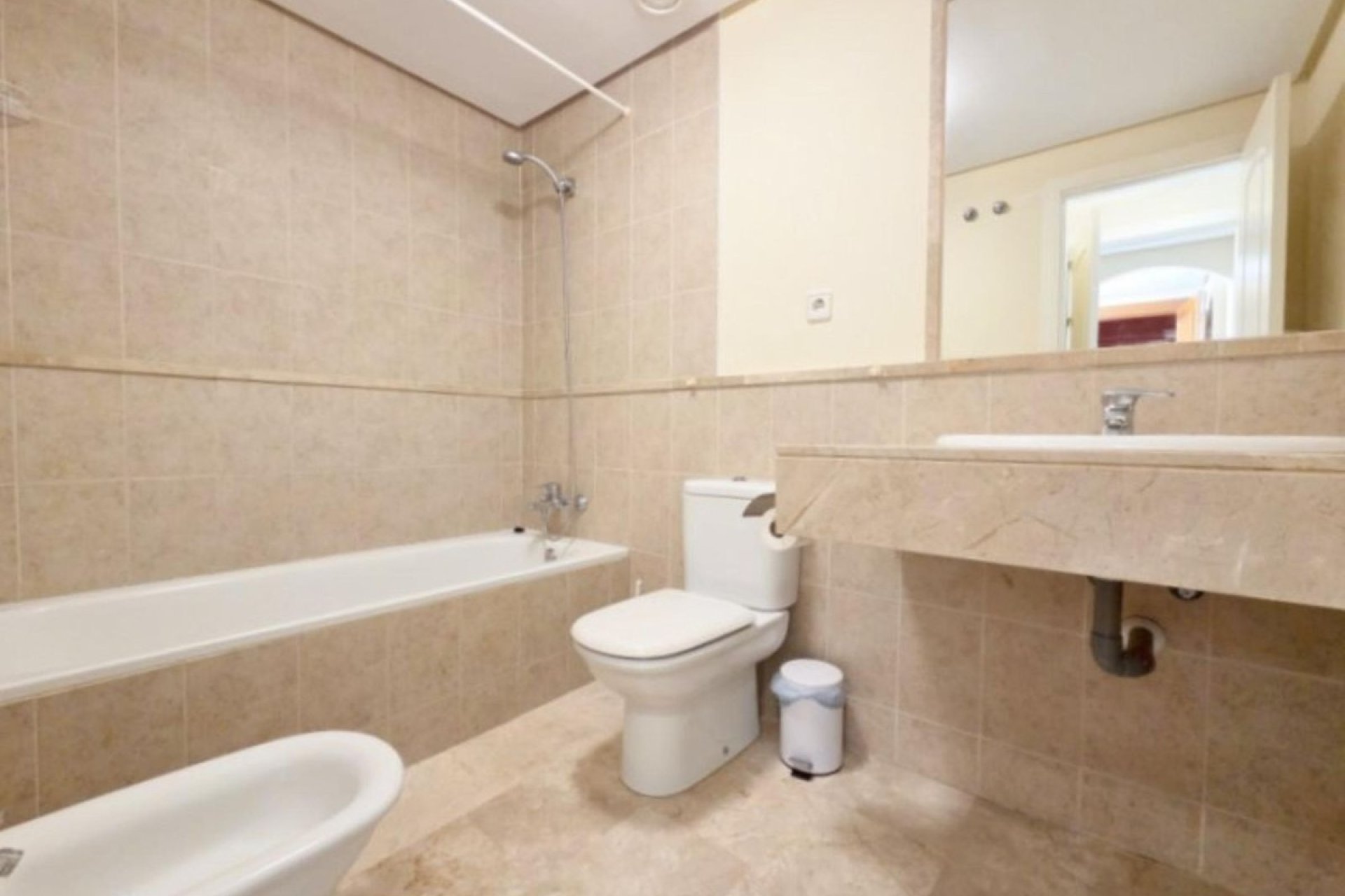 Wiederverkauf - apartment - Estepona - Estepona Centro