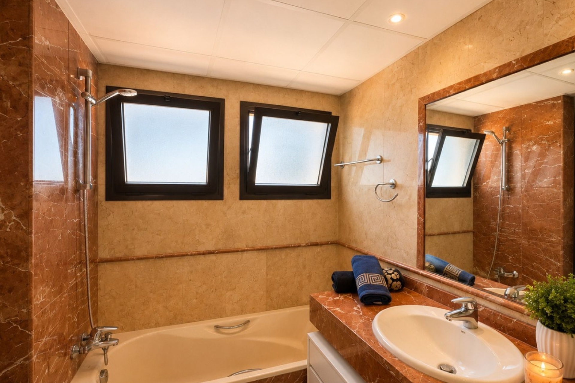 Wiederverkauf - apartment - Estepona - Estepona Centro
