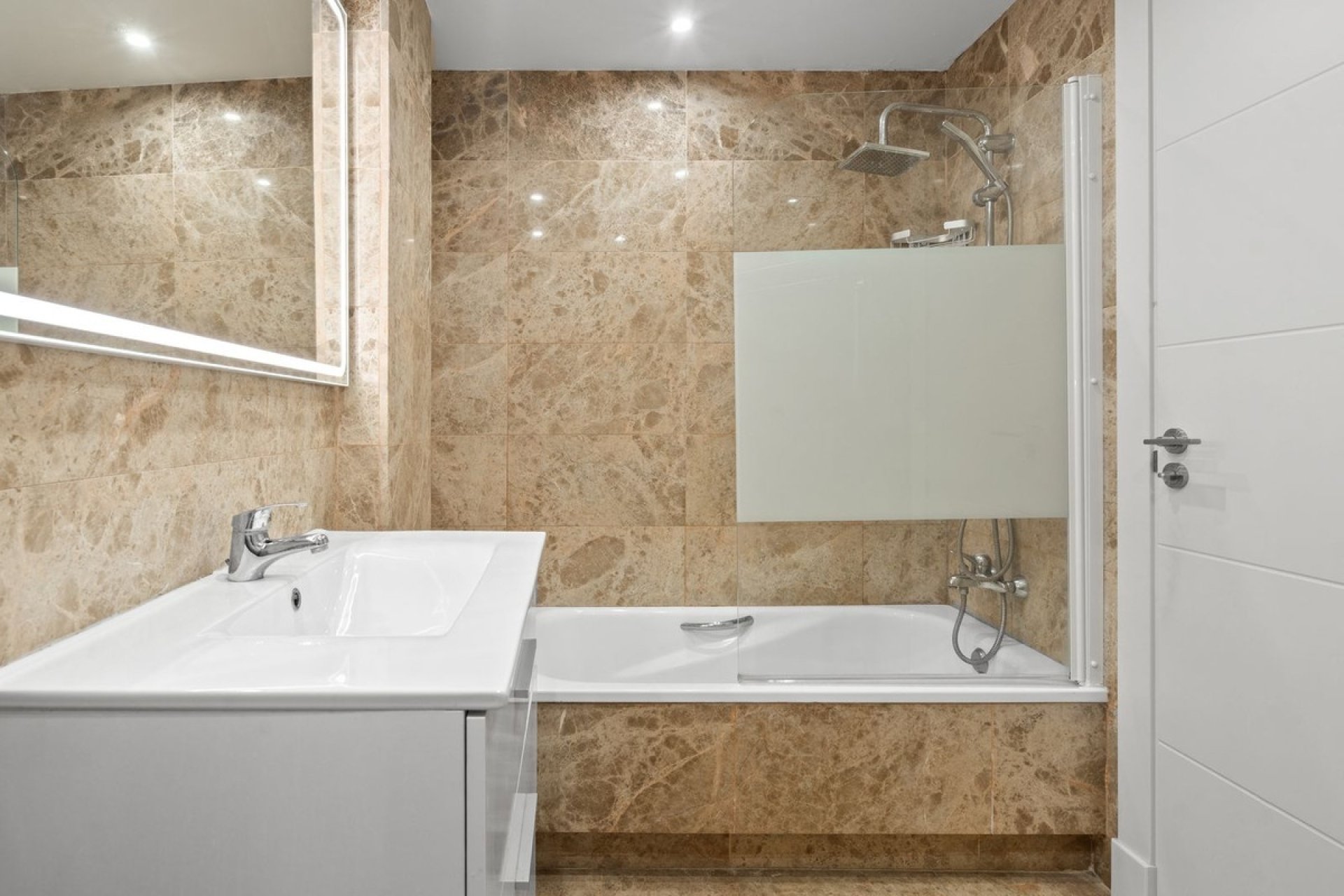 Wiederverkauf - apartment - Estepona - Estepona Centro