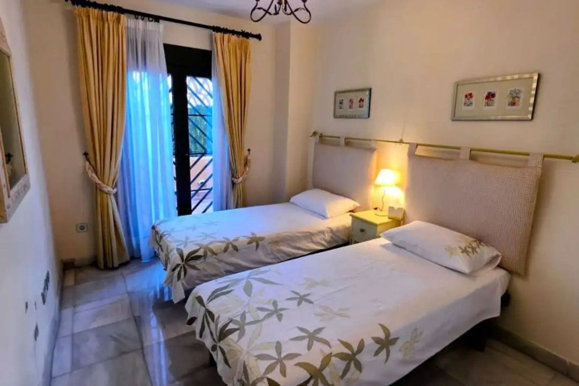 Wiederverkauf - apartment - Estepona - Estepona Centro