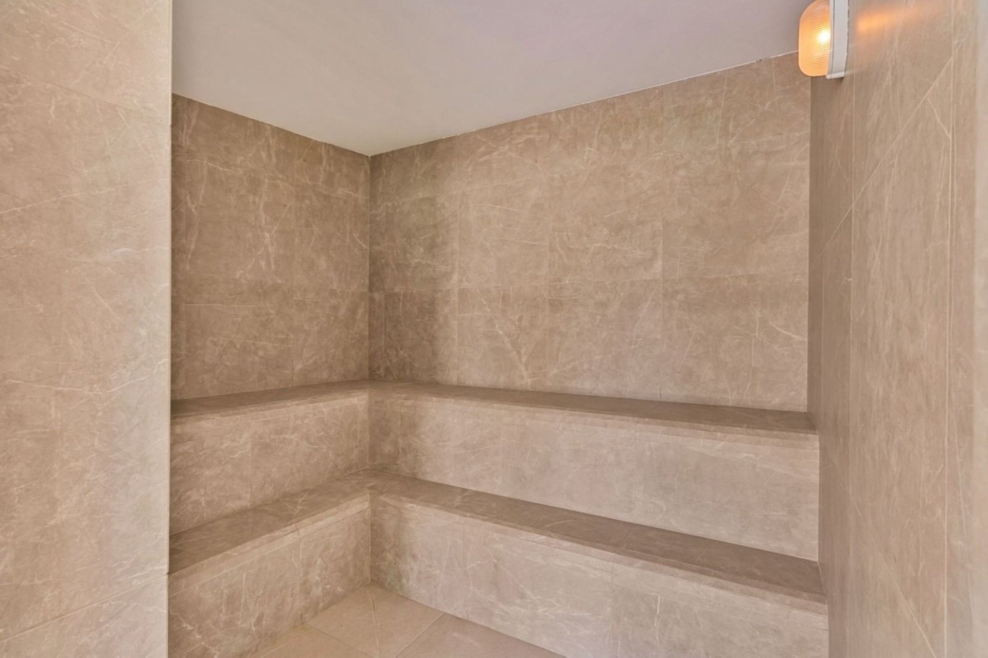 Wiederverkauf - apartment - Estepona - Estepona Centro