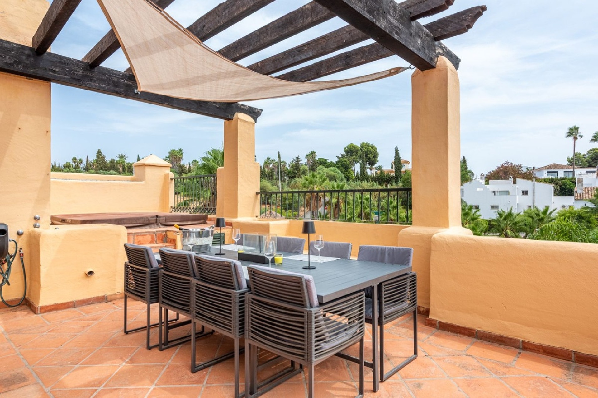 Wiederverkauf - apartment - Estepona - Estepona Centro