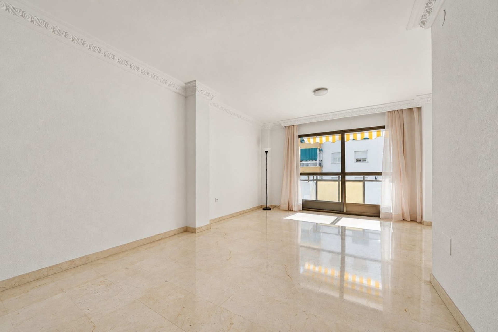 Wiederverkauf - apartment - Estepona - Estepona Centro