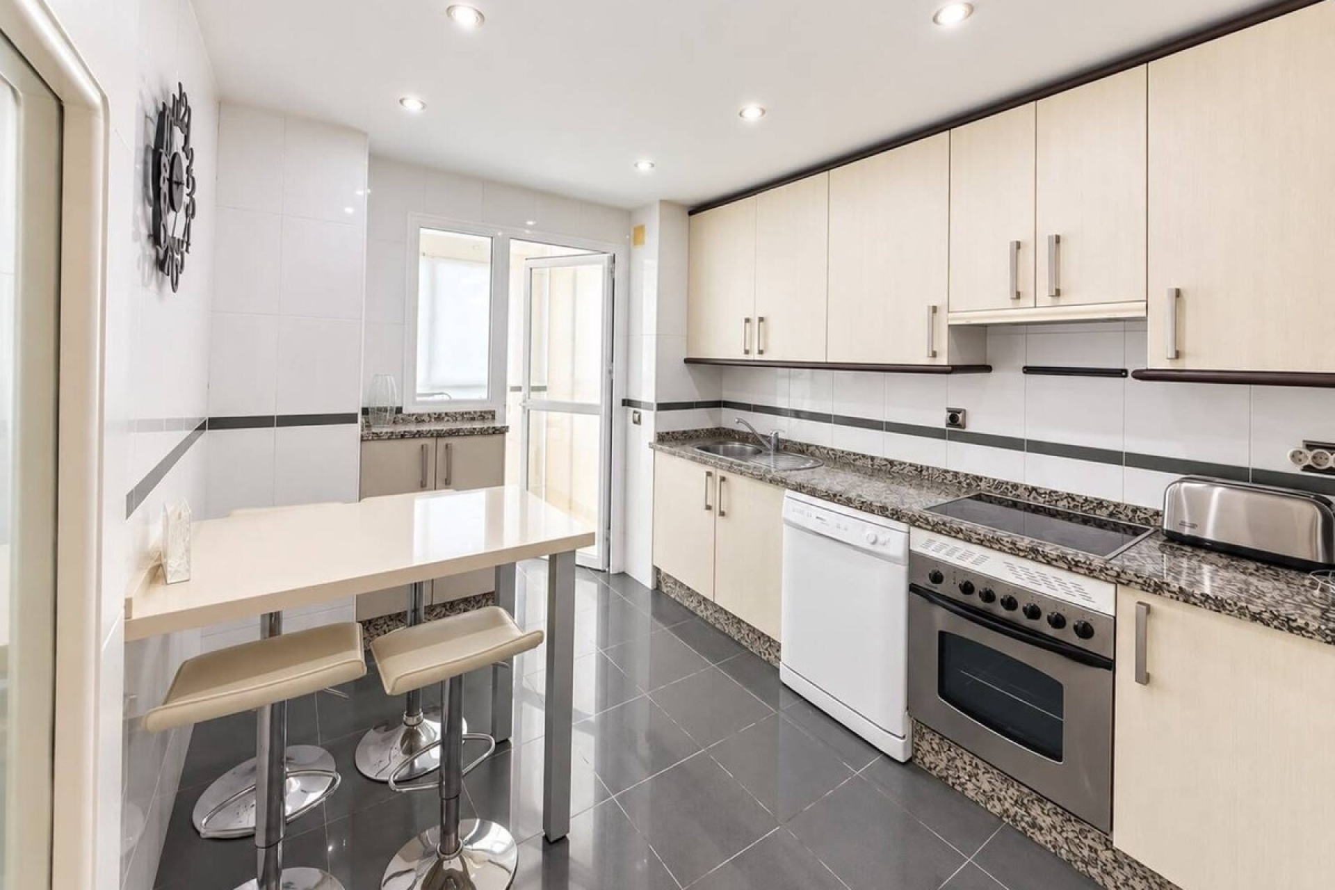Wiederverkauf - apartment - Estepona - Estepona Centro