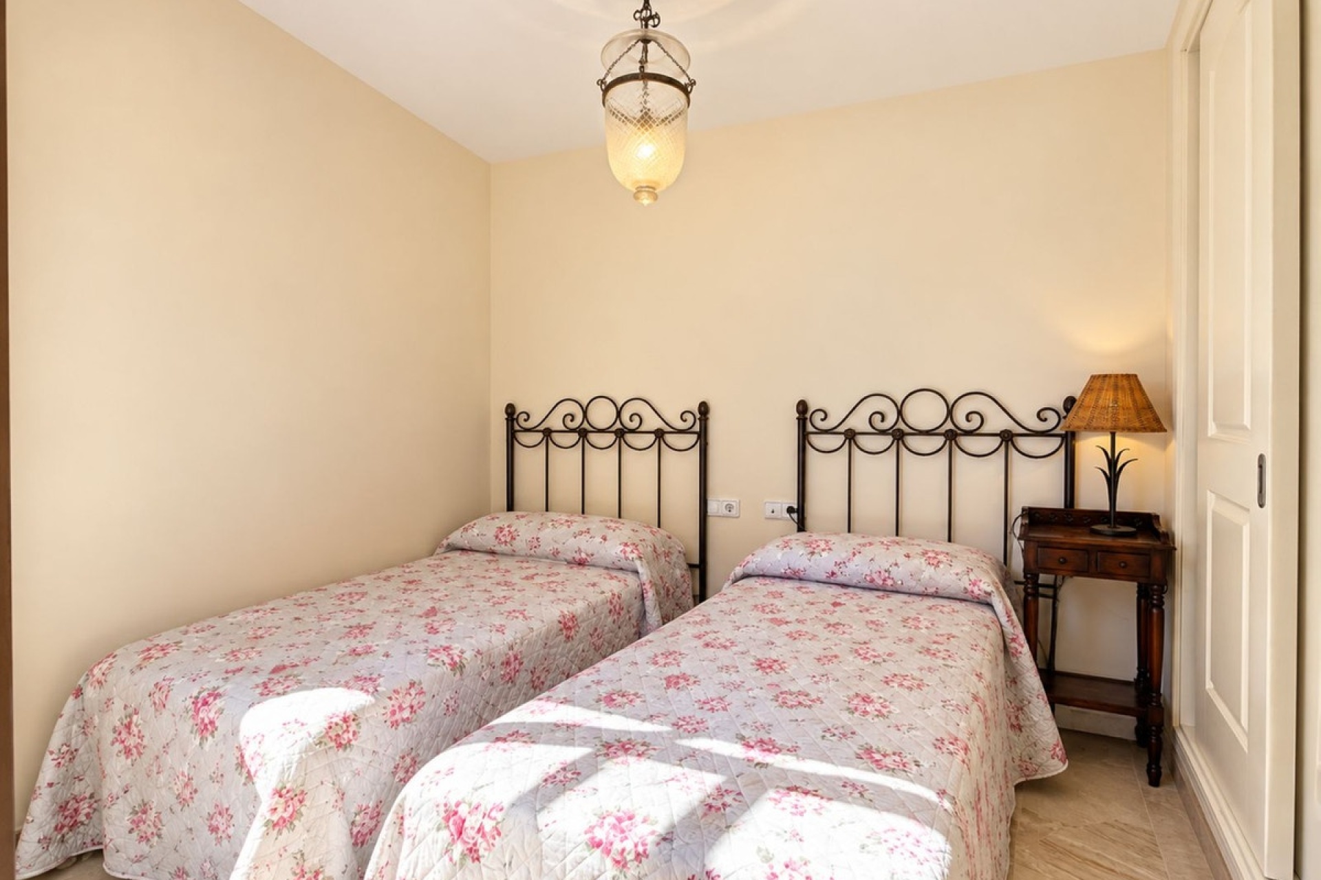 Wiederverkauf - apartment - Estepona - Estepona Centro