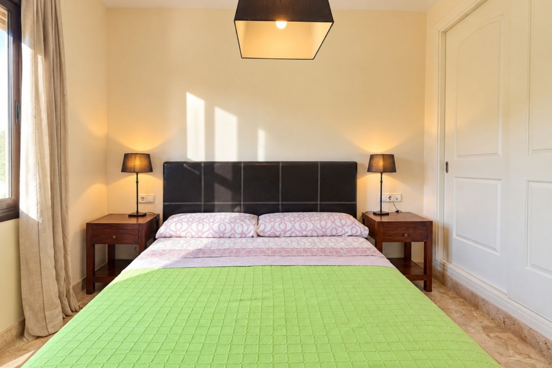 Wiederverkauf - apartment - Estepona - Estepona Centro