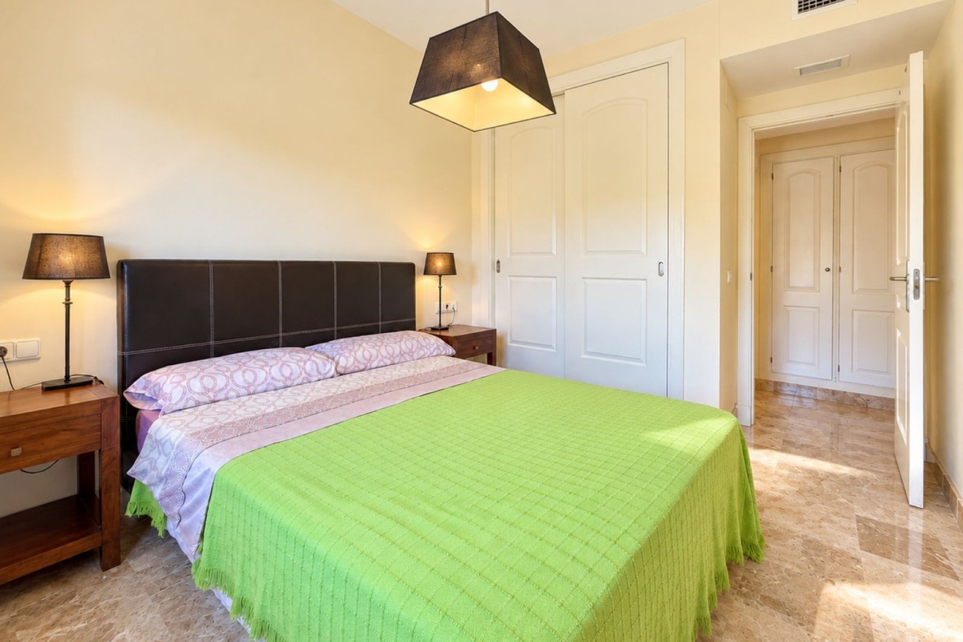 Wiederverkauf - apartment - Estepona - Estepona Centro