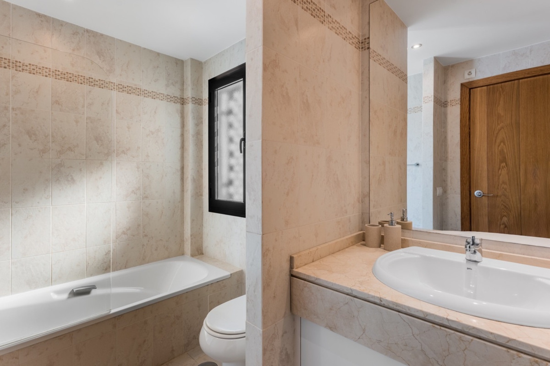 Wiederverkauf - apartment - Estepona - Estepona Centro