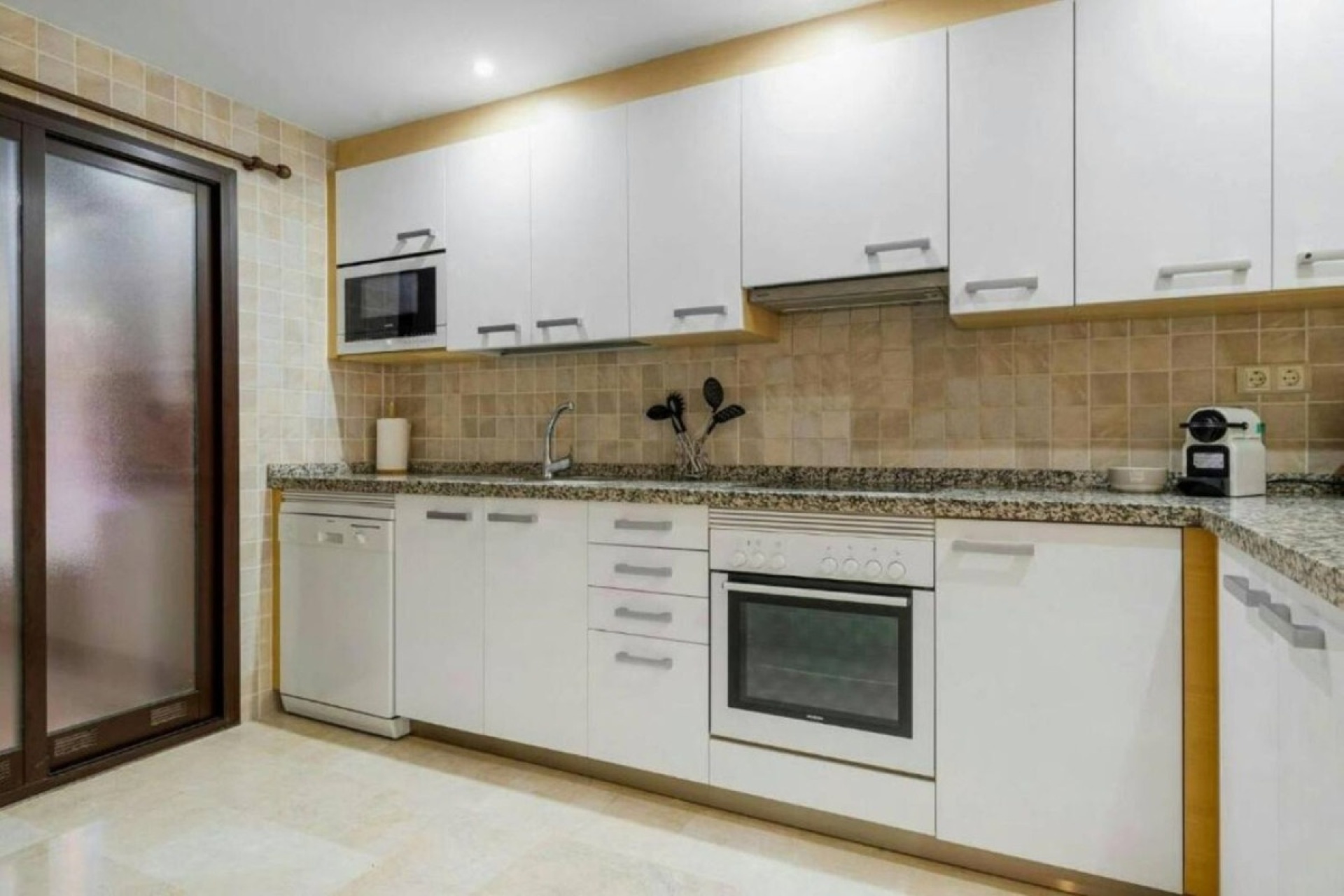 Wiederverkauf - apartment - Estepona - Estepona Centro