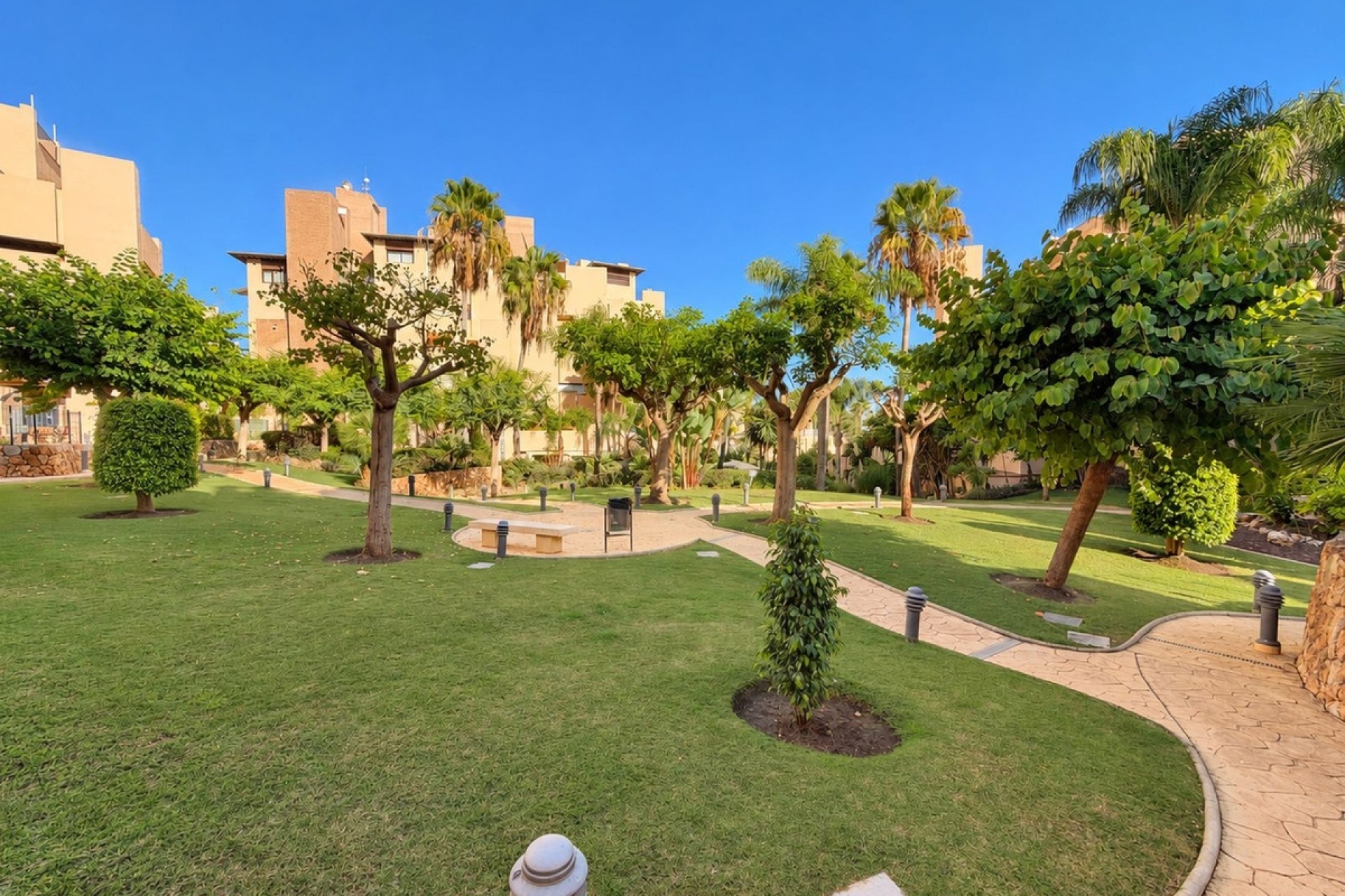 Wiederverkauf - apartment - Estepona - Estepona Centro