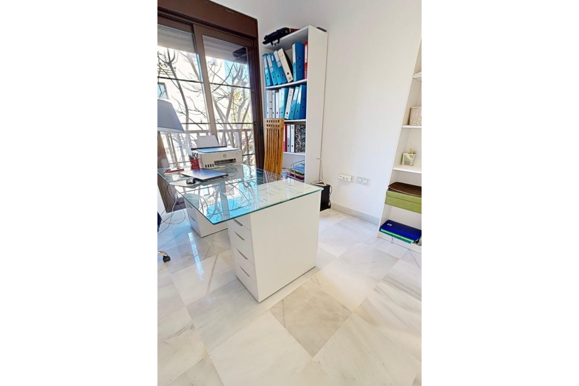Wiederverkauf - apartment - Estepona - Hacienda del Sol