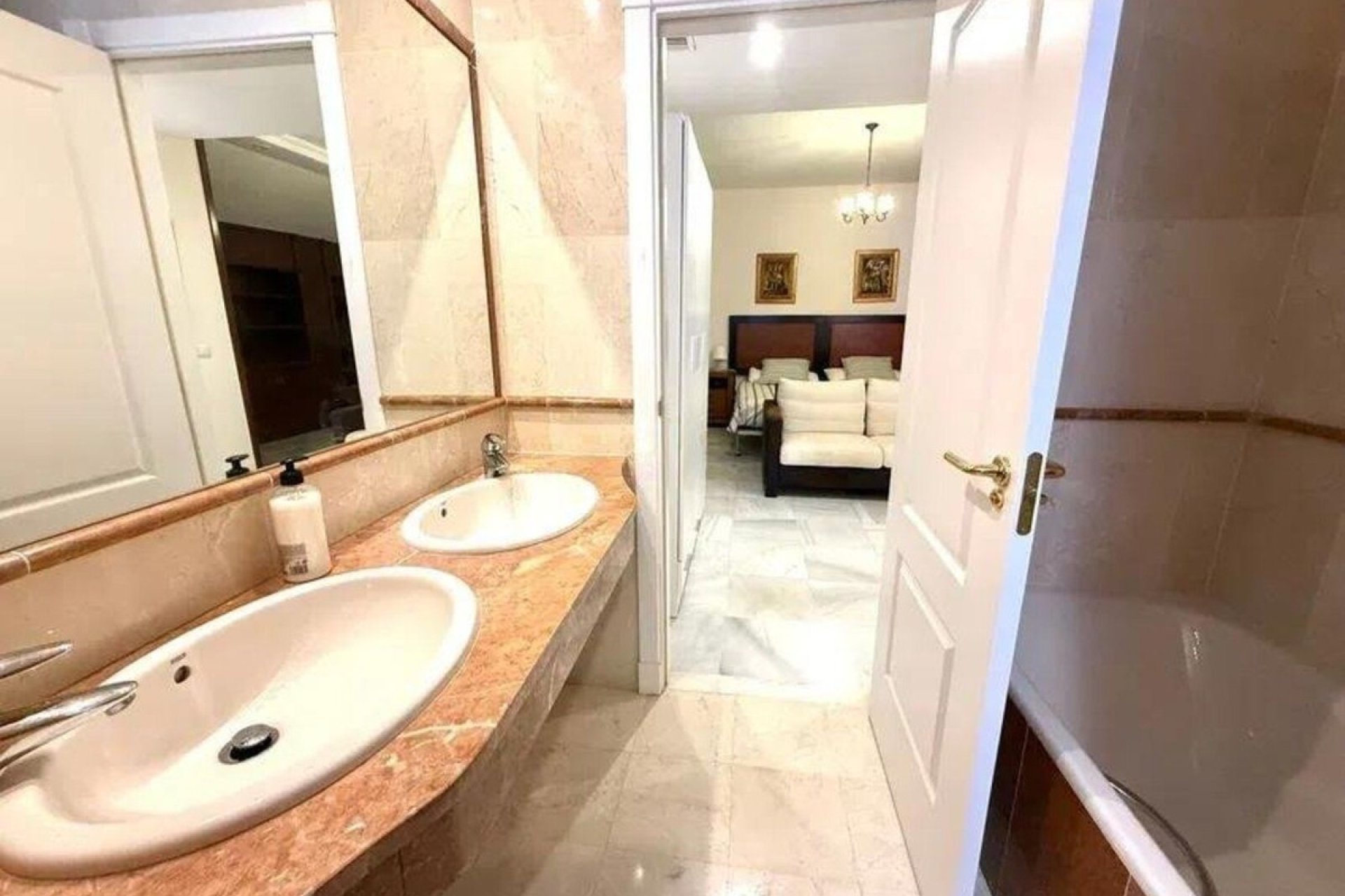 Wiederverkauf - apartment - Estepona - Hacienda del Sol