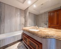 Wiederverkauf - apartment - Estepona - New Golden Mile
