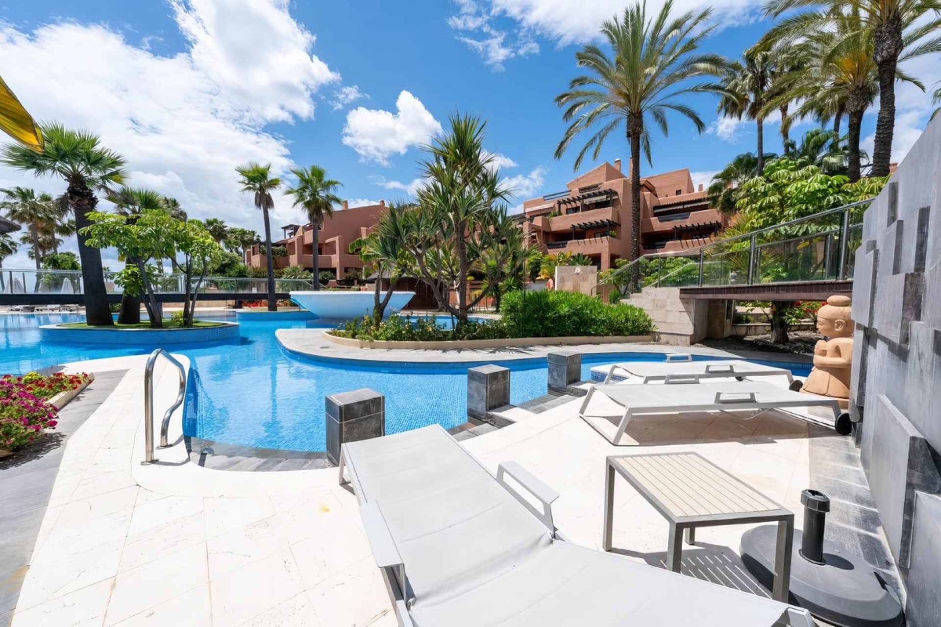 Wiederverkauf - apartment - Estepona - New Golden Mile