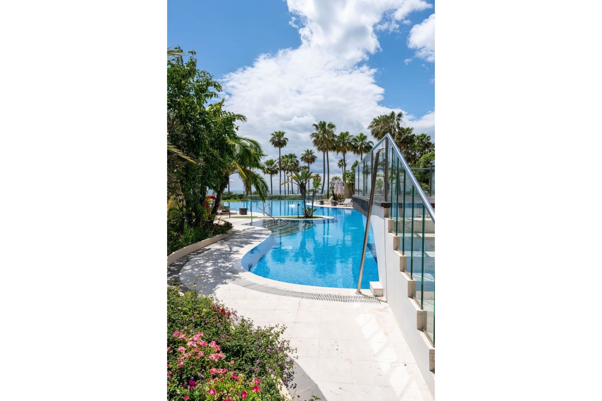 Wiederverkauf - apartment - Estepona - New Golden Mile