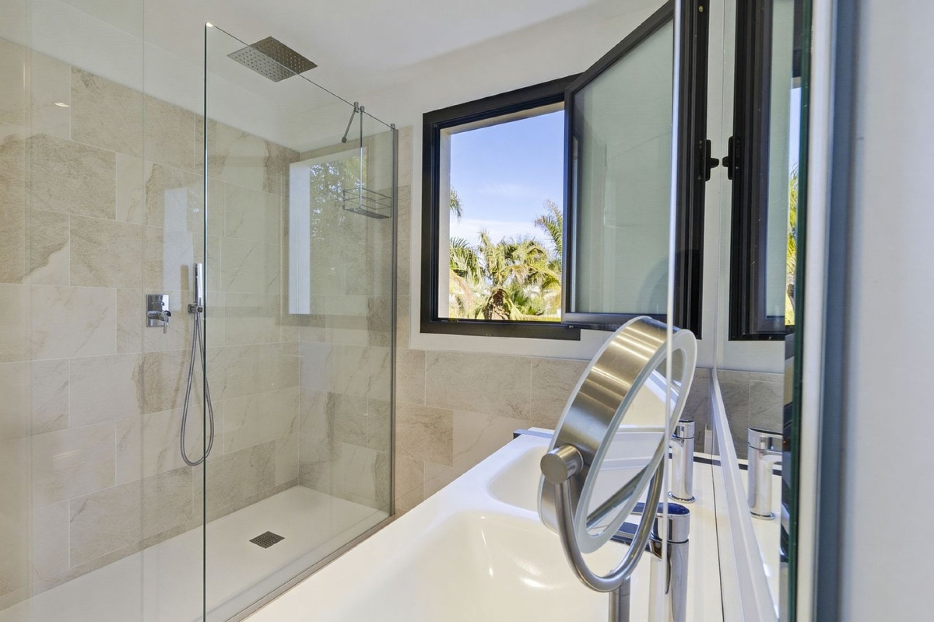 Wiederverkauf - apartment - Estepona - New Golden Mile