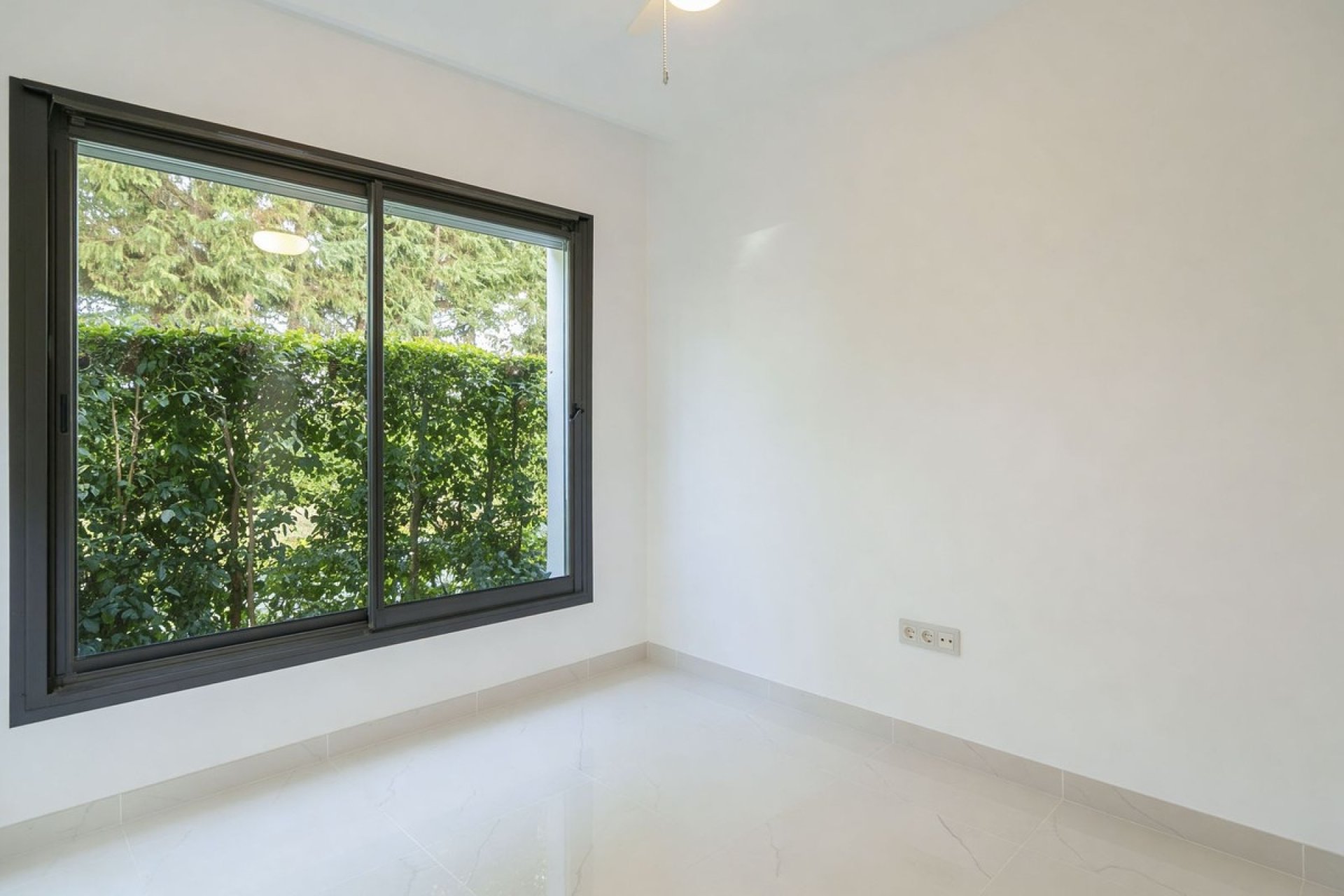 Wiederverkauf - apartment - Estepona - New Golden Mile