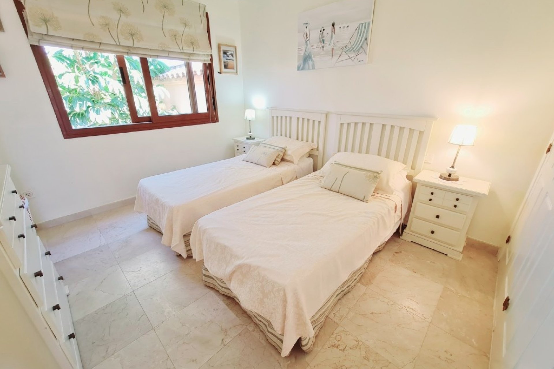 Wiederverkauf - apartment - Estepona - New Golden Mile
