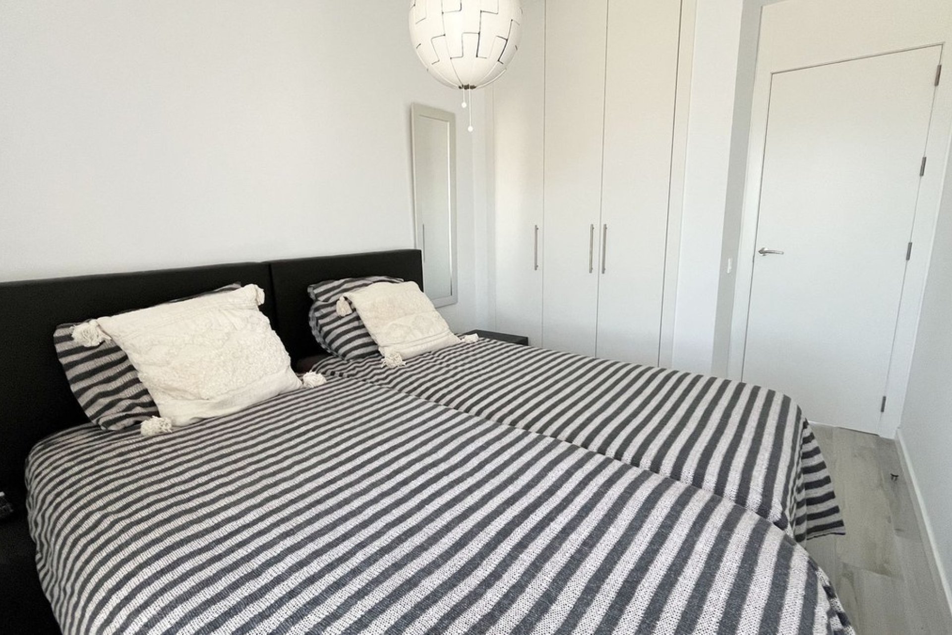 Wiederverkauf - apartment - Estepona - New Golden Mile