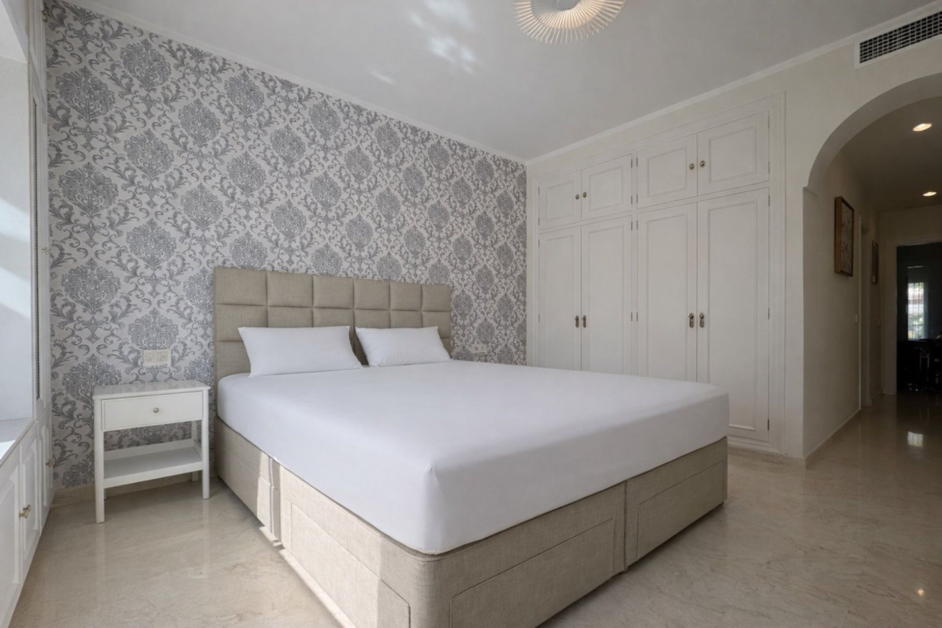 Wiederverkauf - apartment - Estepona - New Golden Mile