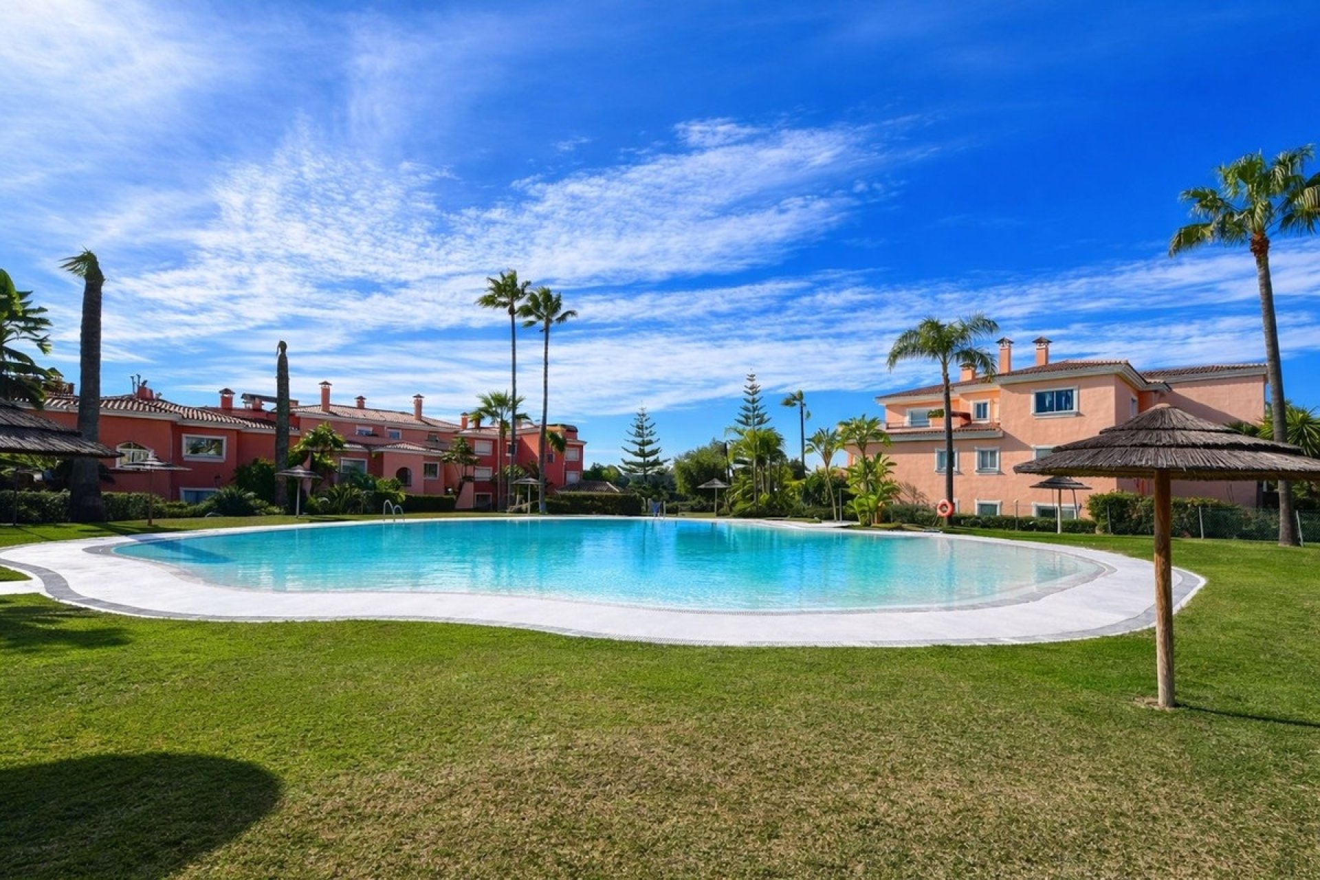 Wiederverkauf - apartment - Estepona - New Golden Mile