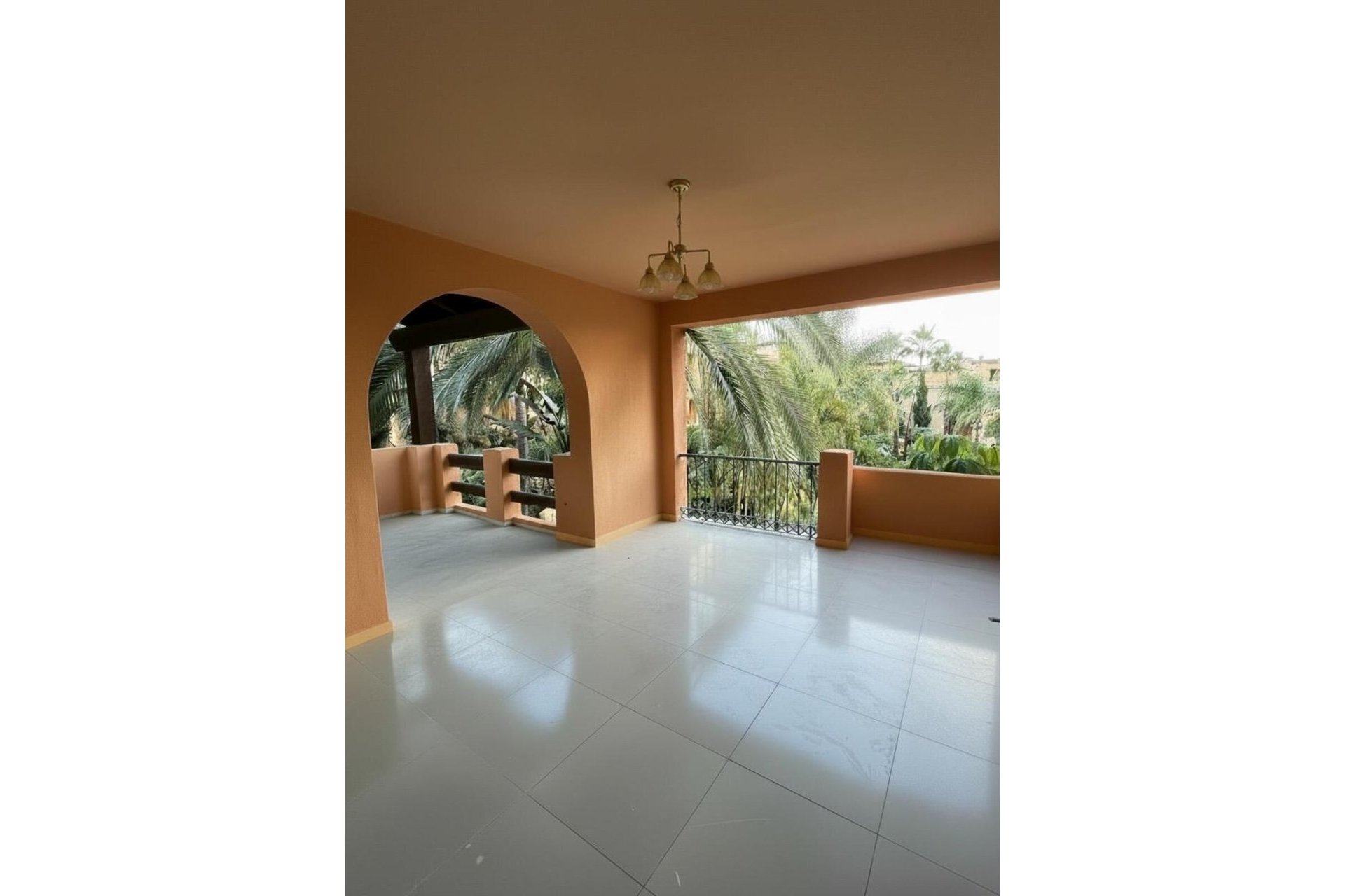 Wiederverkauf - apartment - Estepona - New Golden Mile