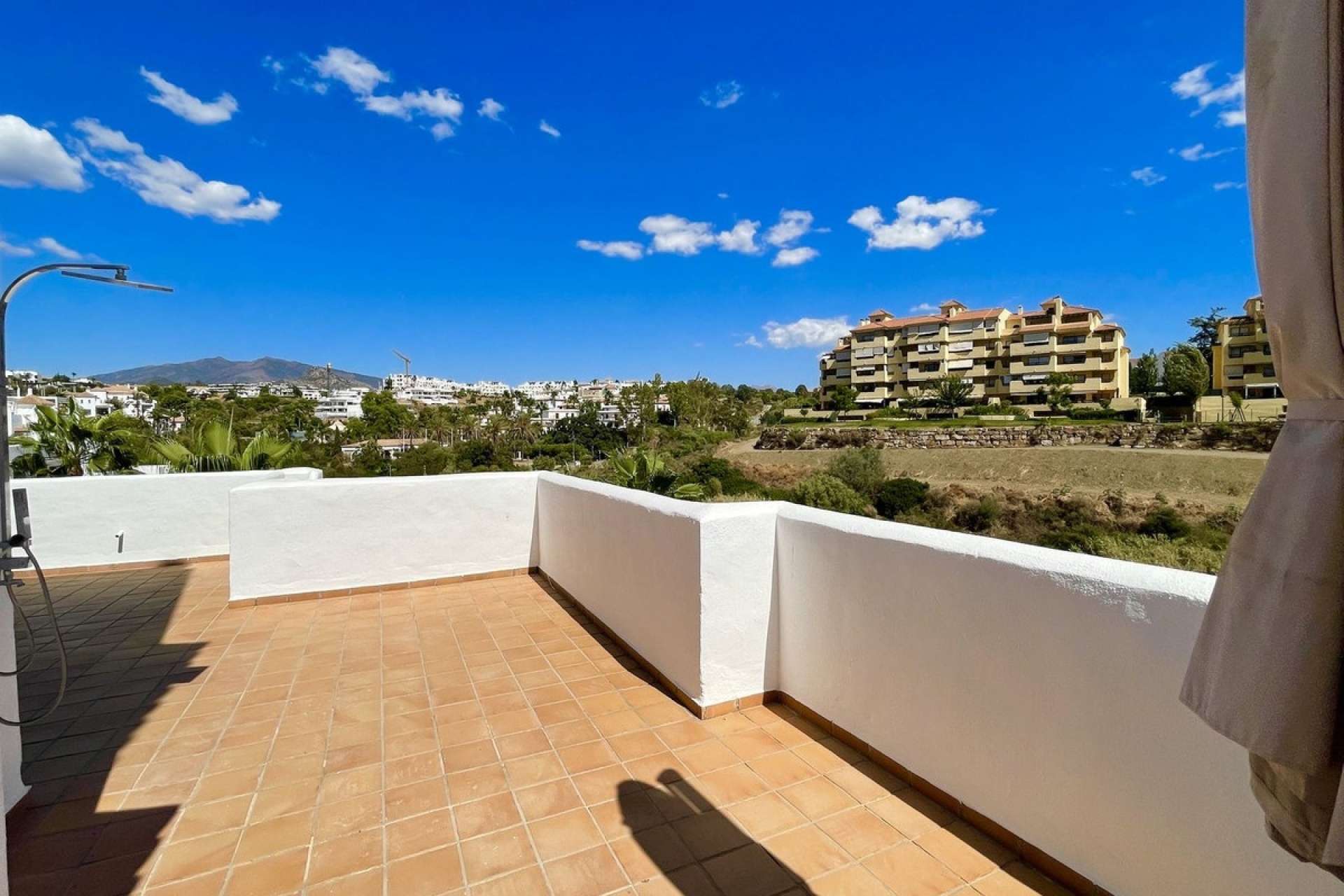 Wiederverkauf - apartment - Estepona - New Golden Mile