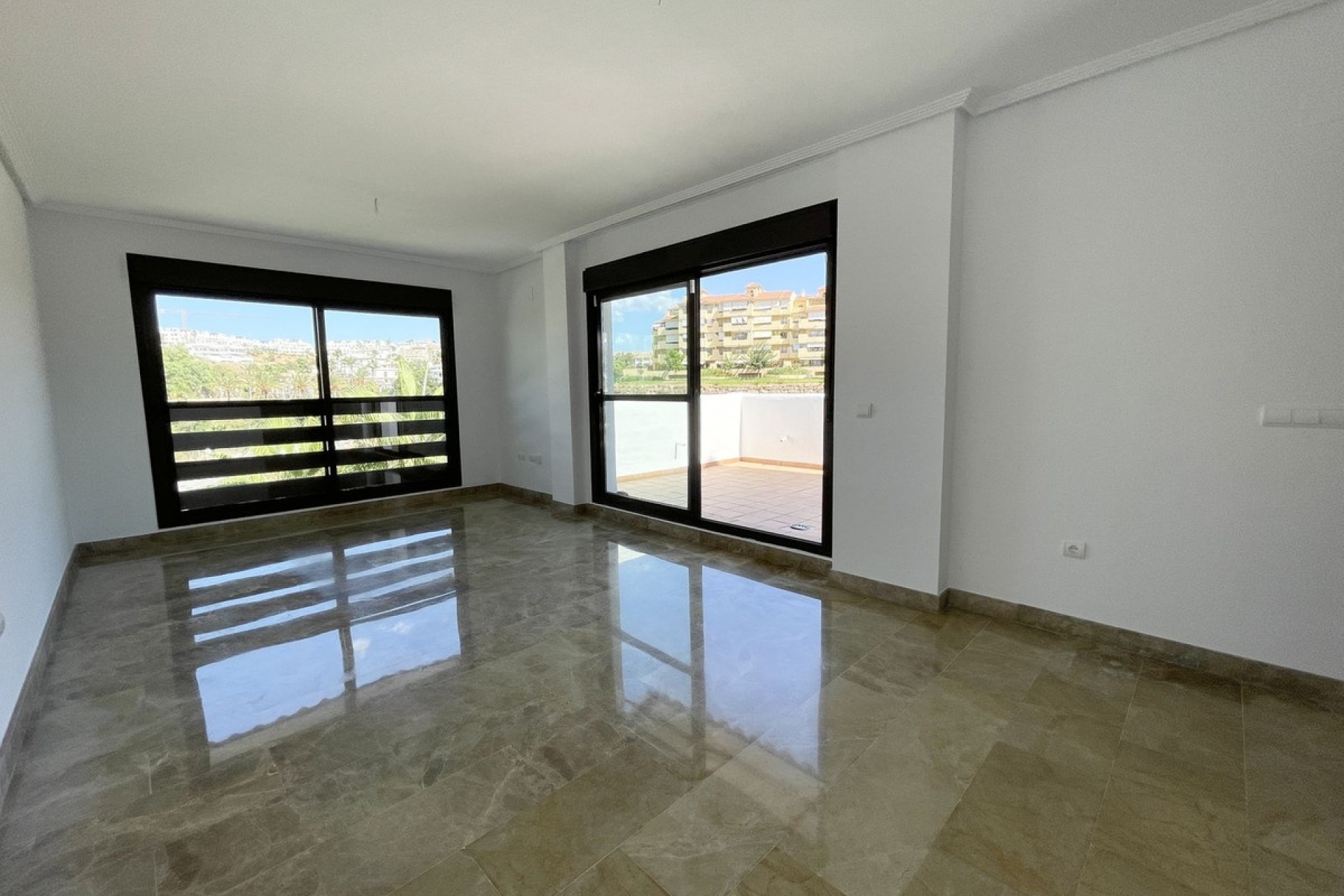 Wiederverkauf - apartment - Estepona - New Golden Mile