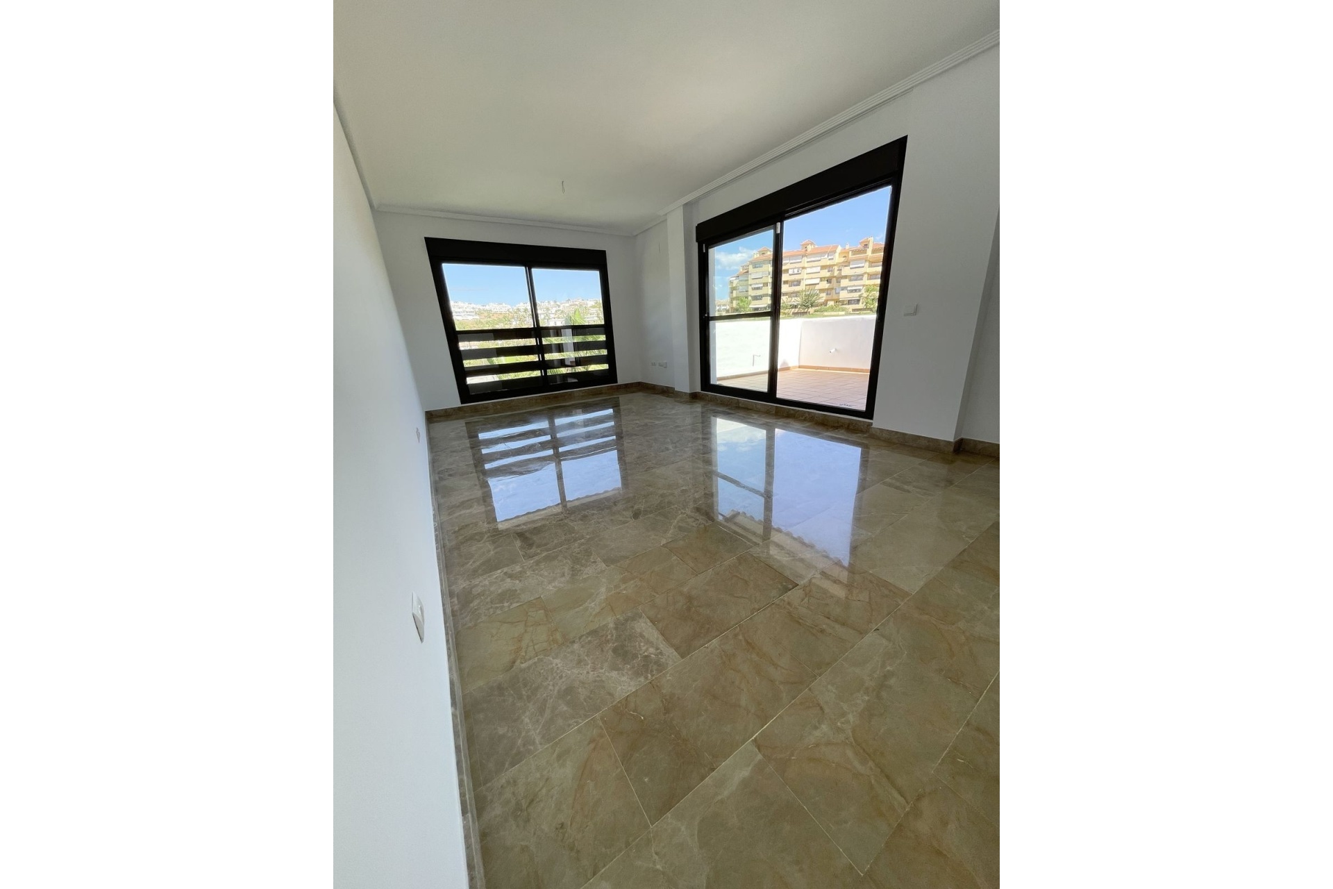 Wiederverkauf - apartment - Estepona - New Golden Mile