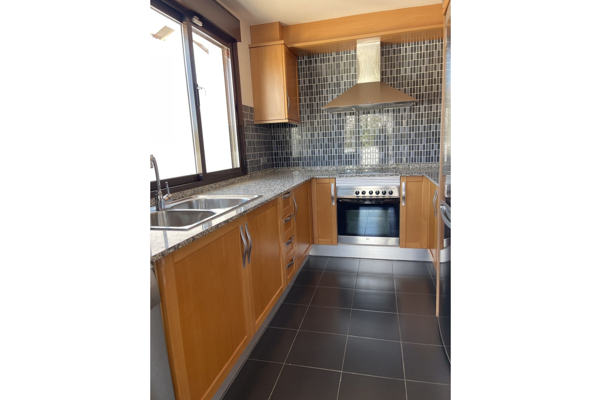 Wiederverkauf - apartment - Estepona - New Golden Mile