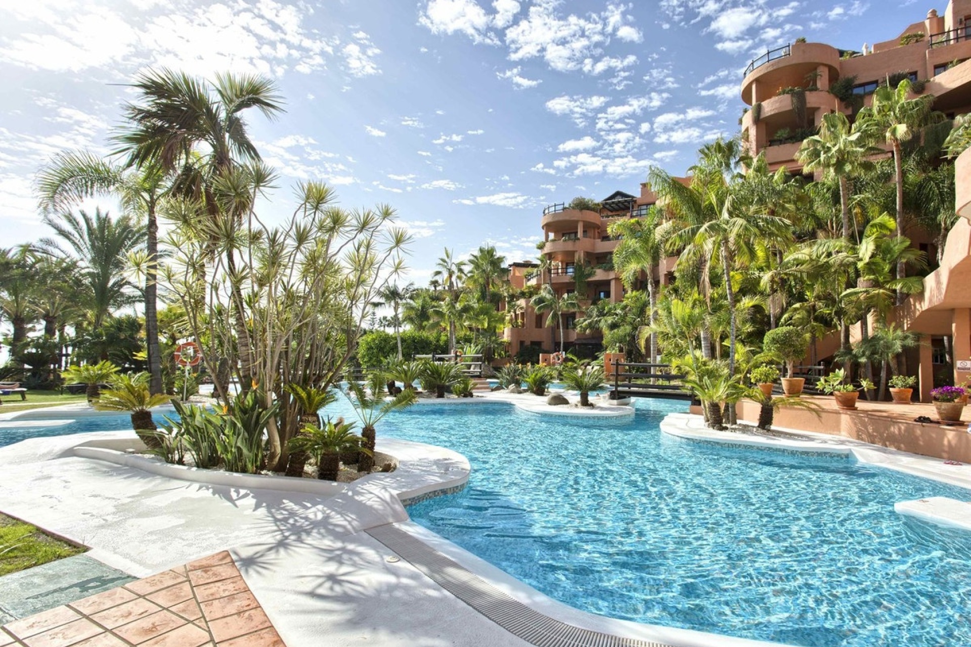 Wiederverkauf - apartment - Estepona - New Golden Mile