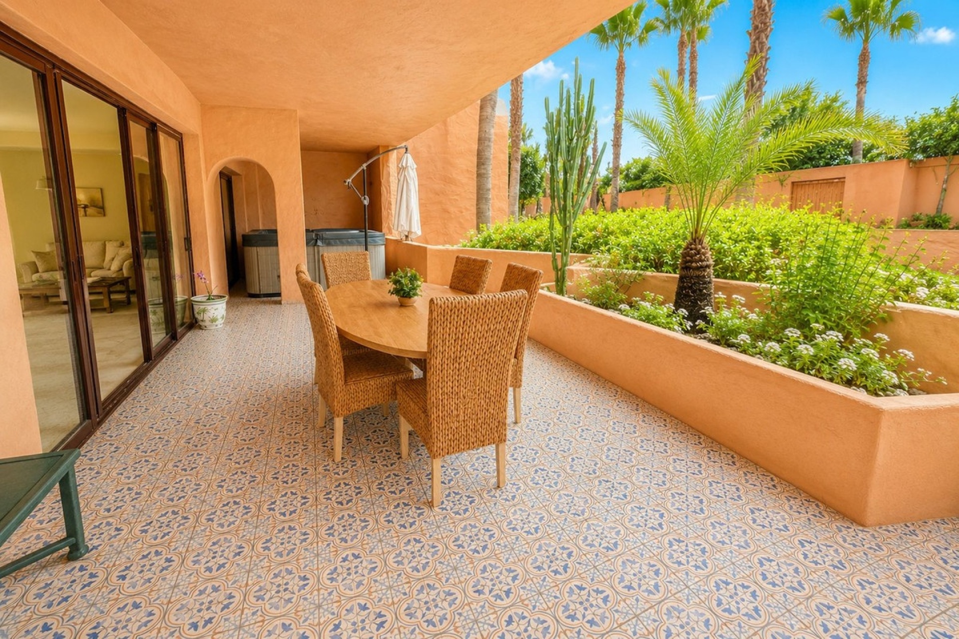 Wiederverkauf - apartment - Estepona - New Golden Mile