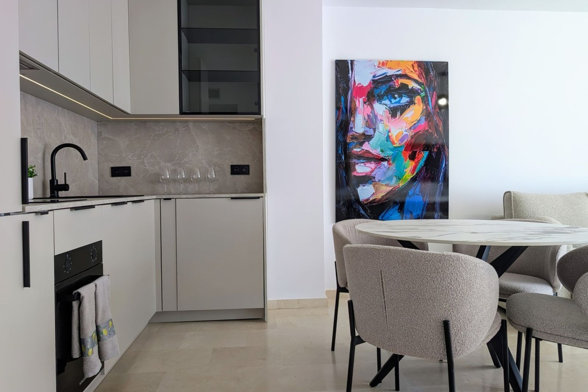 Wiederverkauf - apartment - Estepona - New Golden Mile