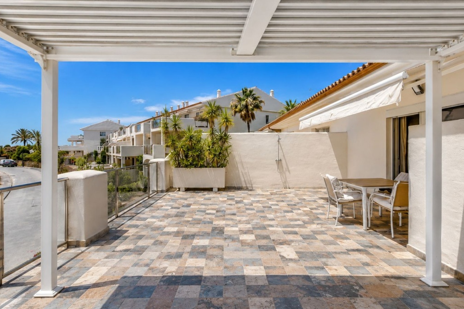 Wiederverkauf - apartment - Estepona - New Golden Mile