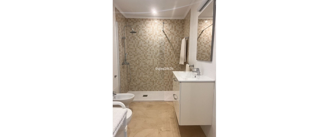 Wiederverkauf - apartment - Estepona - New Golden Mile