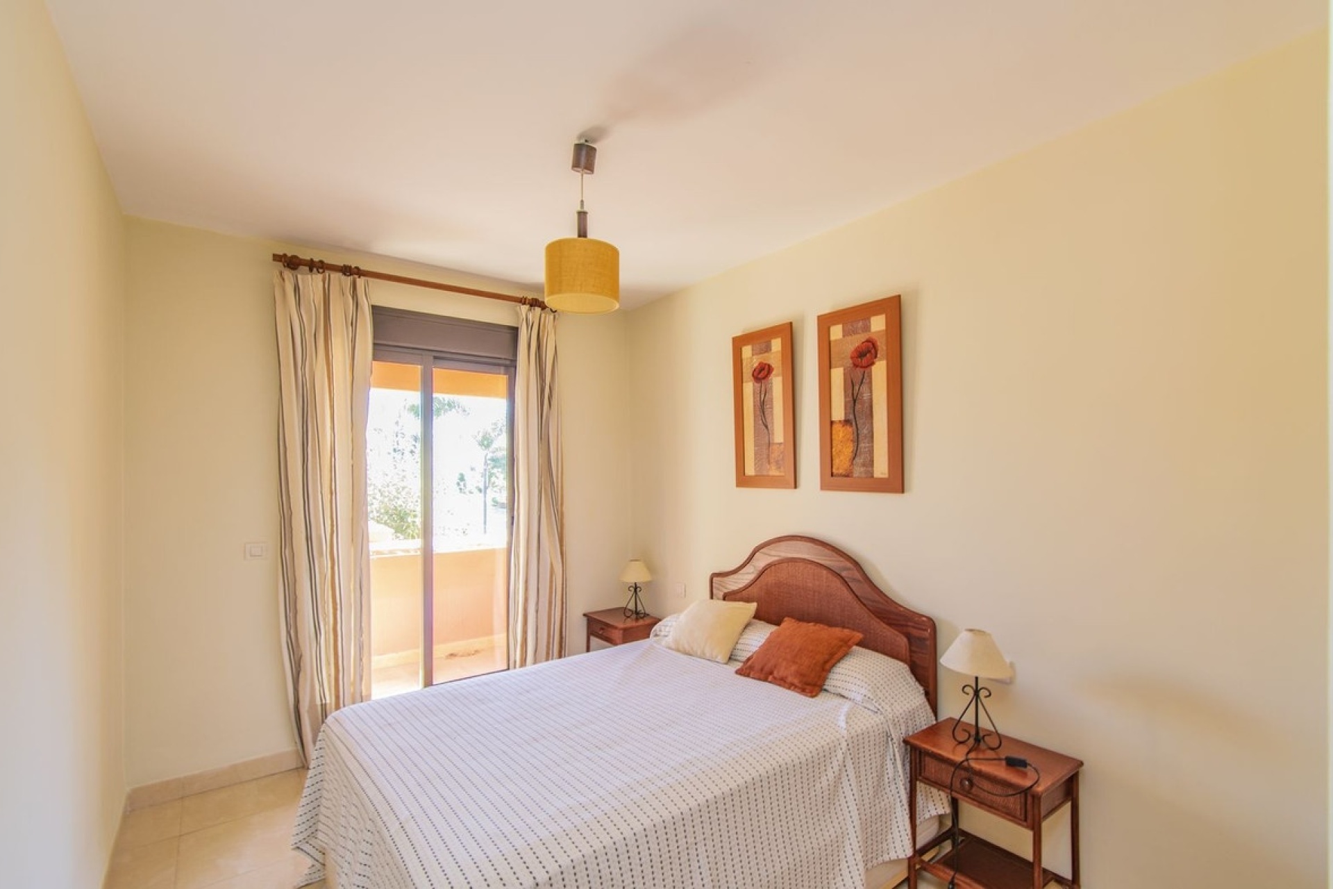 Wiederverkauf - apartment - Estepona - New Golden Mile