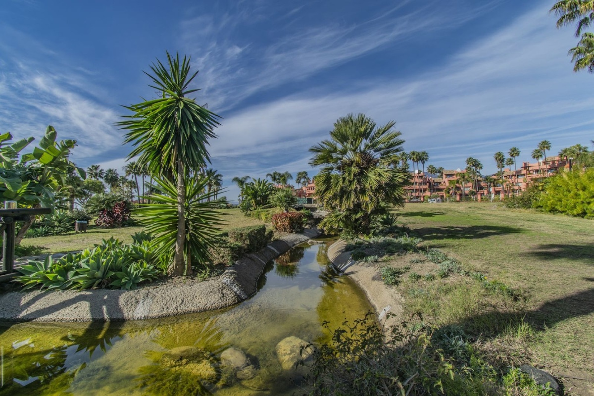 Wiederverkauf - apartment - Estepona - New Golden Mile