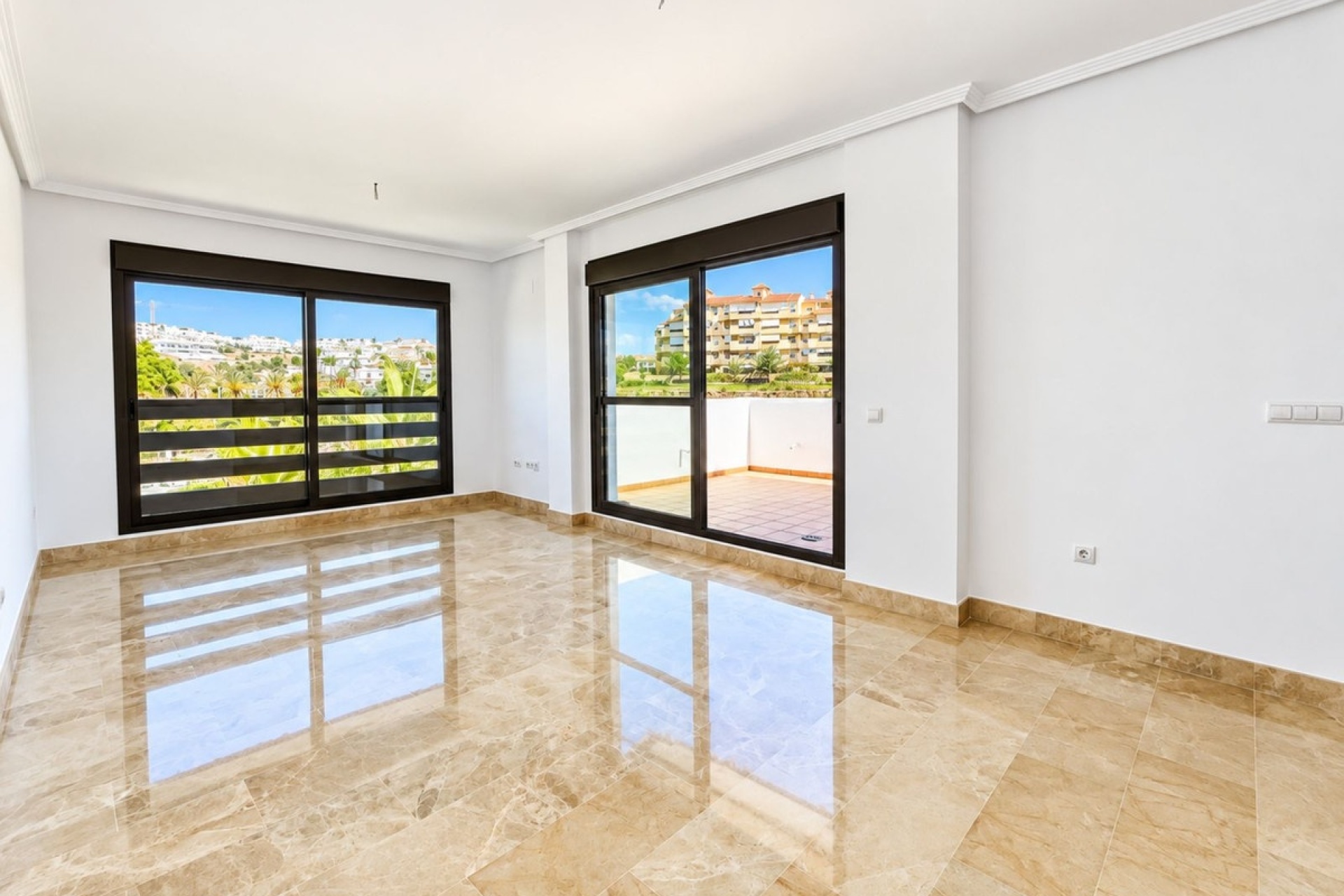 Wiederverkauf - apartment - Estepona - New Golden Mile