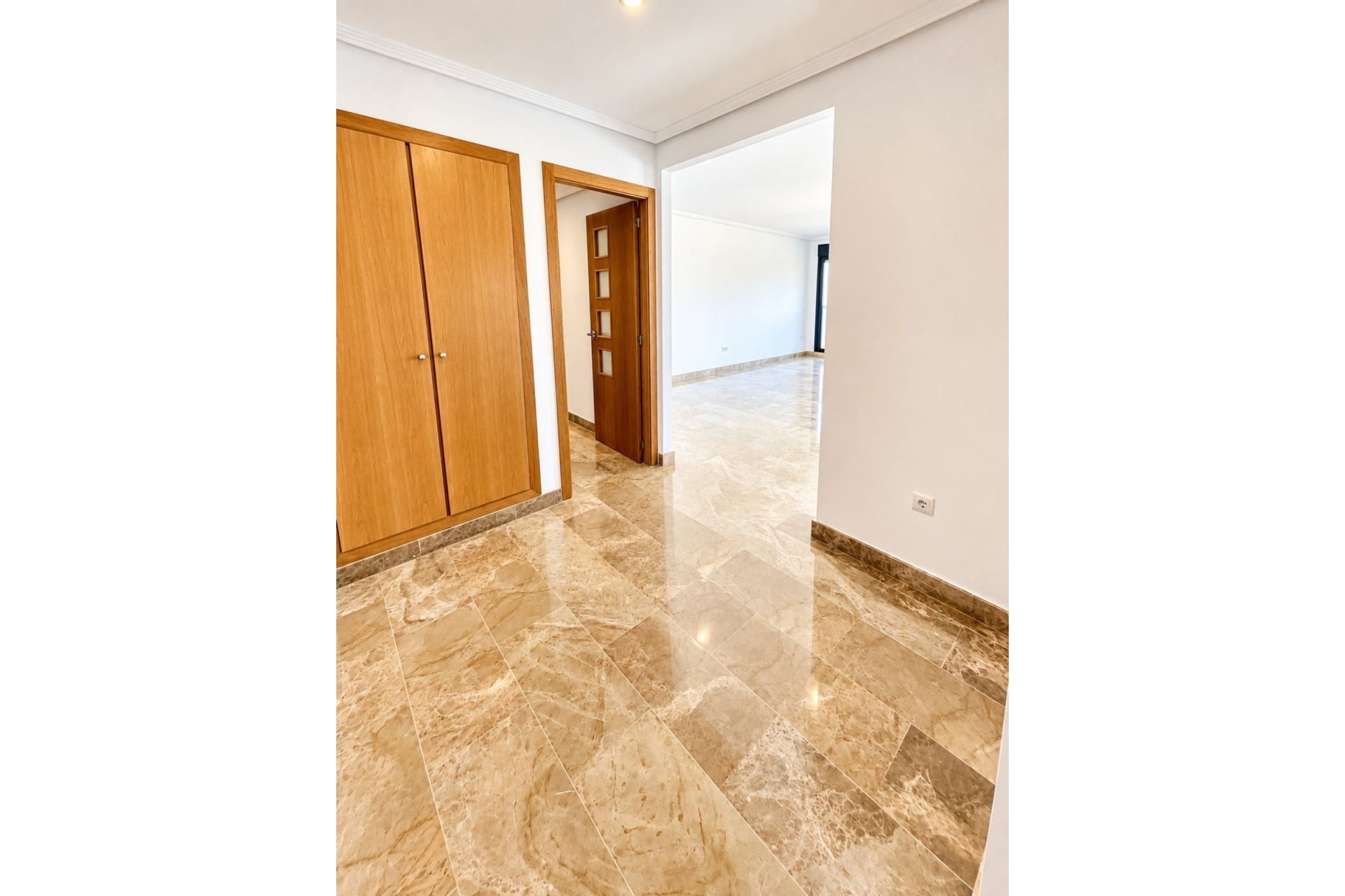 Wiederverkauf - apartment - Estepona - New Golden Mile