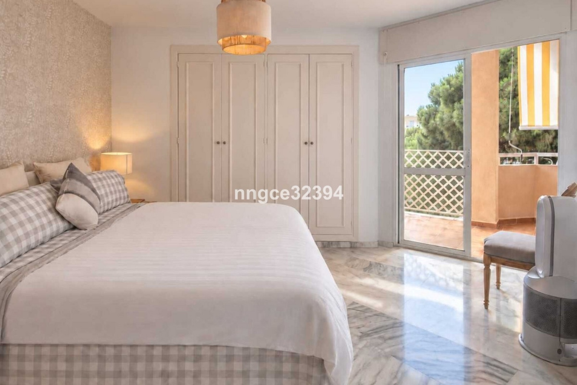 Wiederverkauf - apartment - Estepona - New Golden Mile