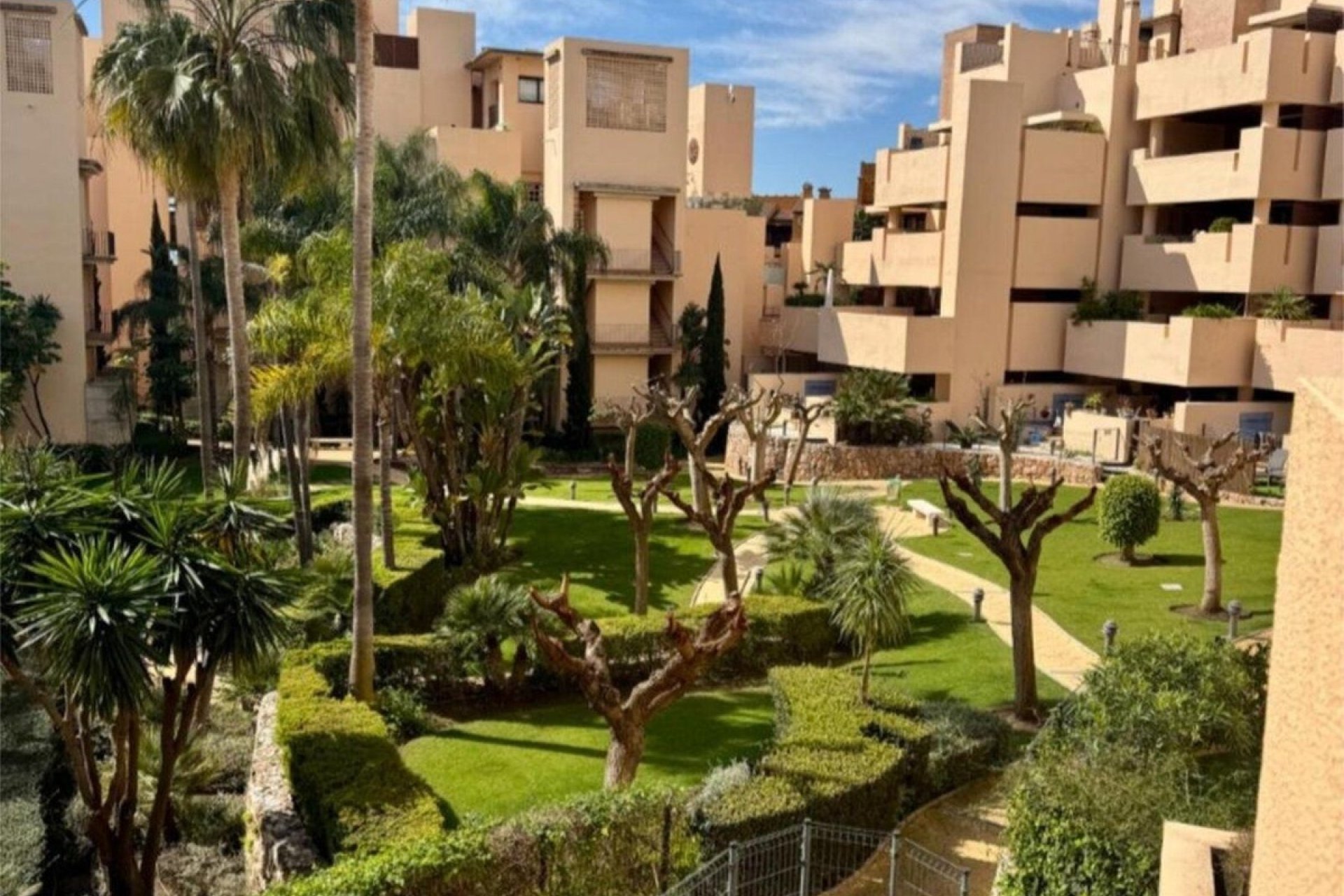 Wiederverkauf - apartment - Estepona - New Golden Mile
