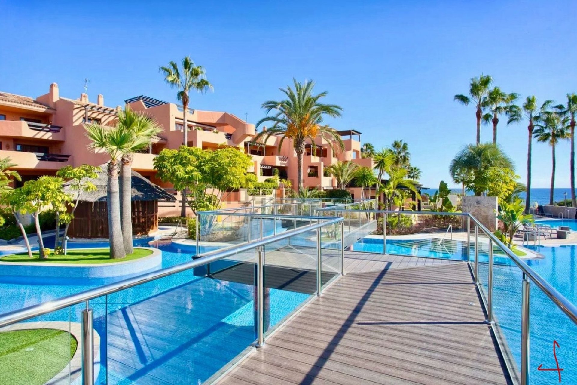 Wiederverkauf - apartment - Estepona - New Golden Mile