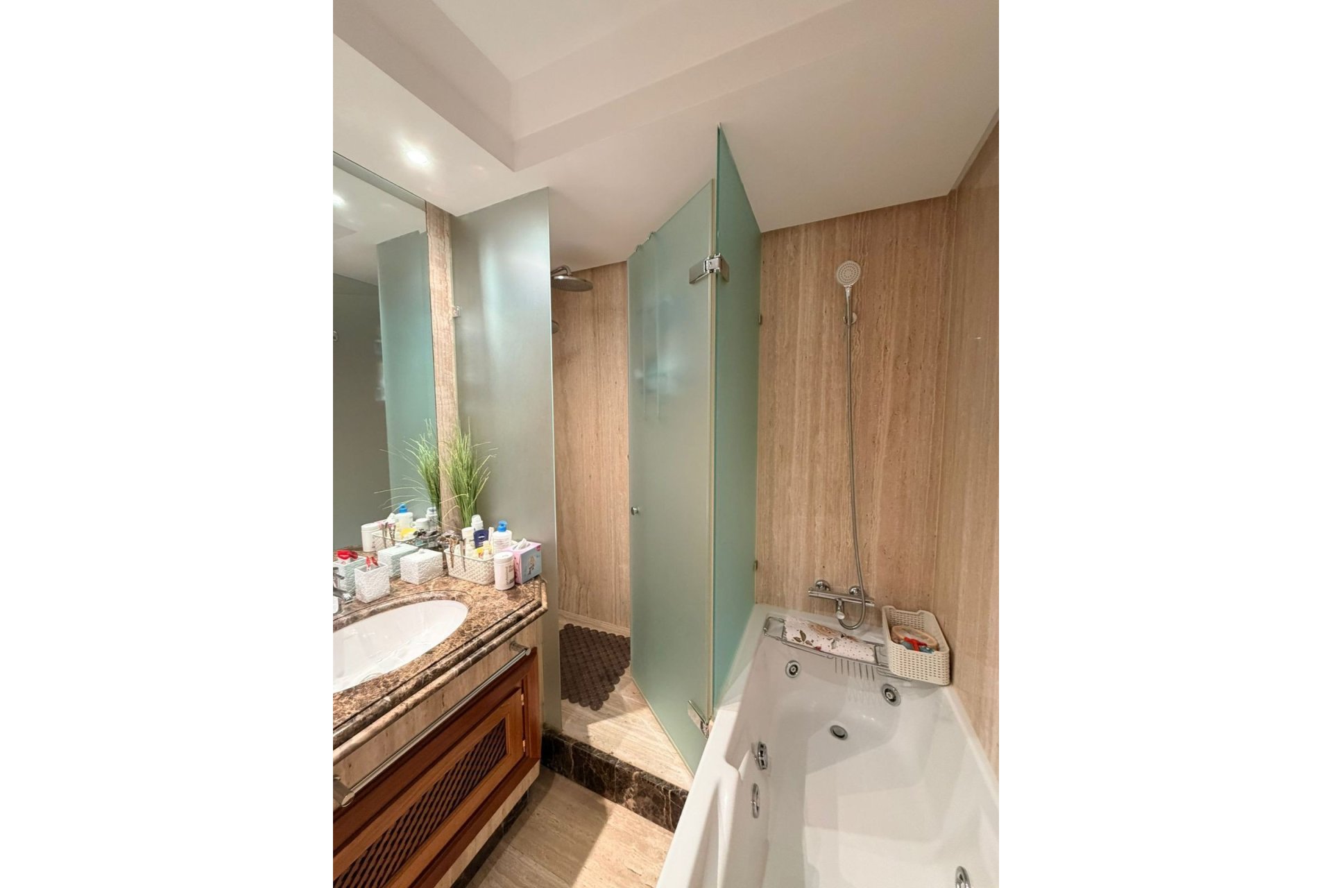 Wiederverkauf - apartment - Estepona - New Golden Mile